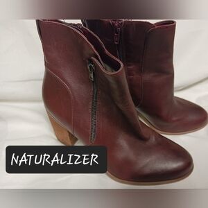 NATURALIZER leather boots womens size 10 W burgundy red color